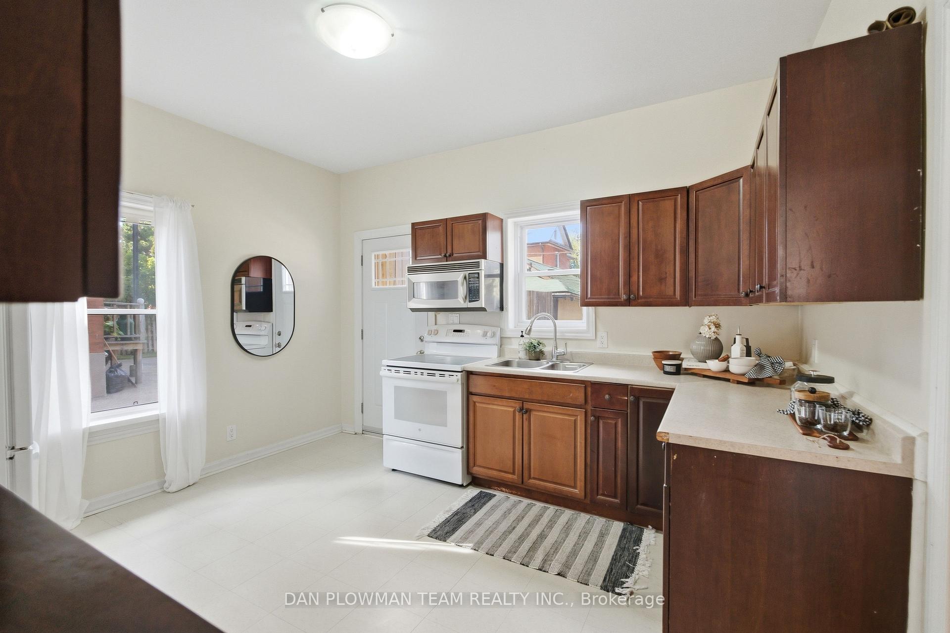 Photo 9 of 224 Arthur Street, Oshawa, Central — HOMEH