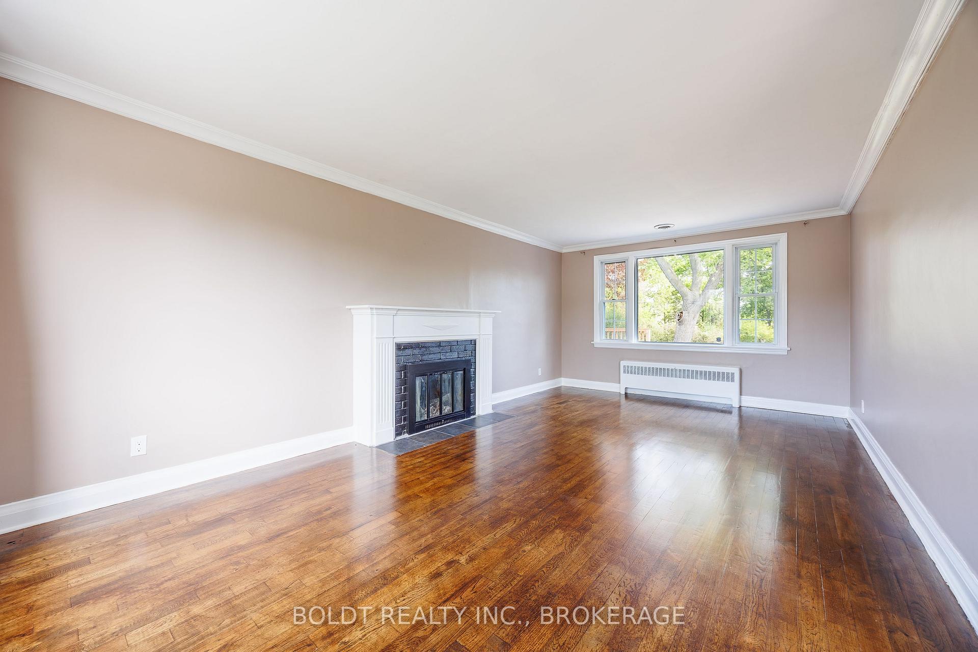 Photo 14 of 35 Rivercrest Drive, St. Catharines, Glendale/Glenridge — HOMEH