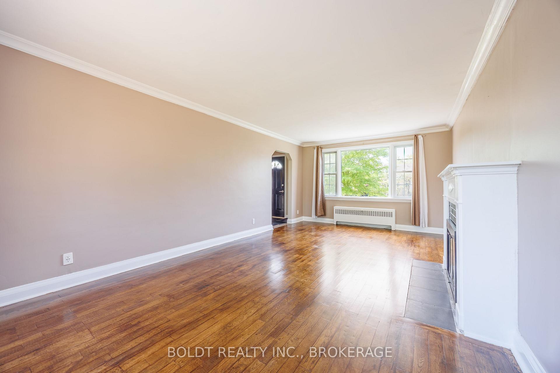 Photo 17 of 35 Rivercrest Drive, St. Catharines, Glendale/Glenridge — HOMEH