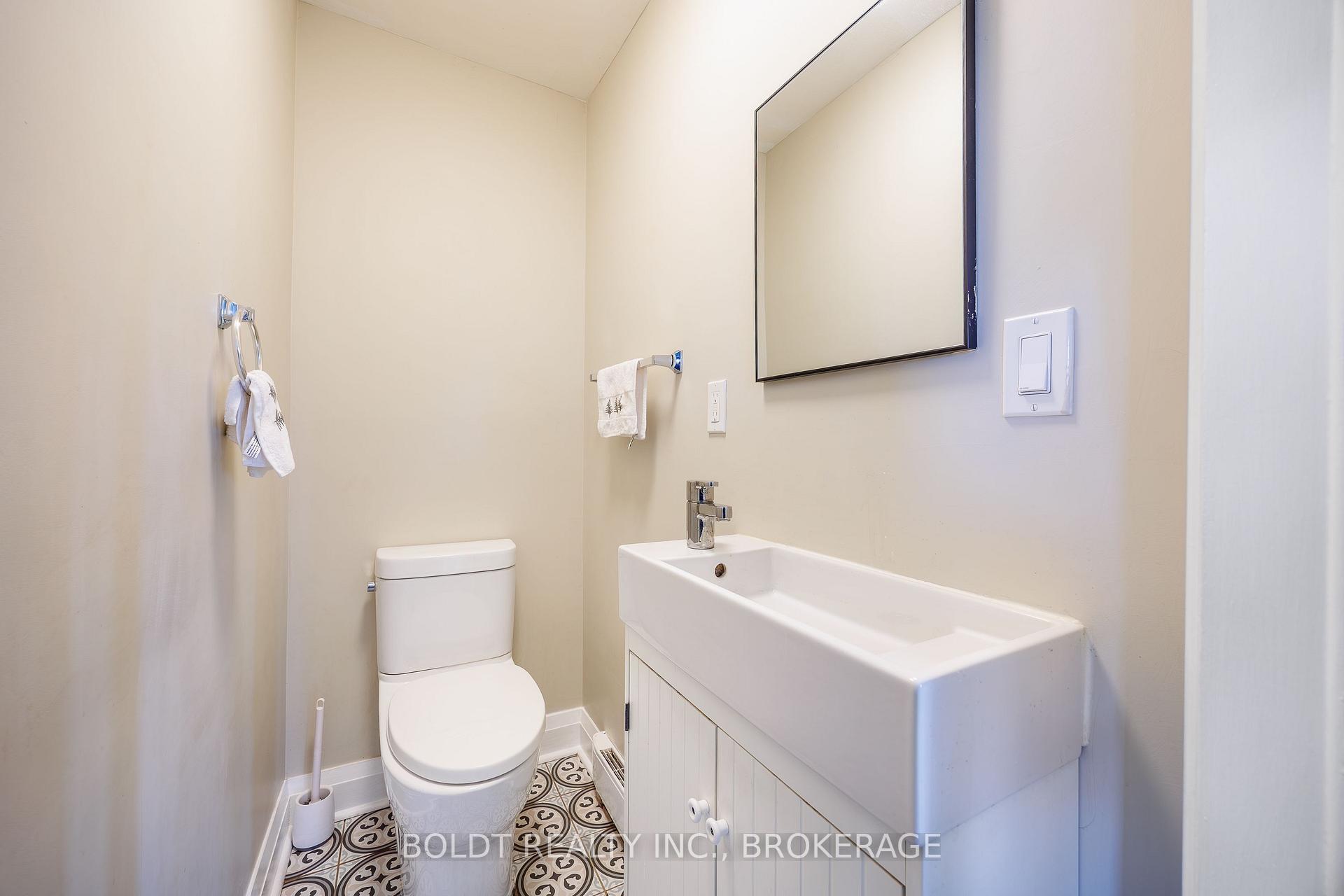 Photo 18 of 35 Rivercrest Drive, St. Catharines, Glendale/Glenridge — HOMEH