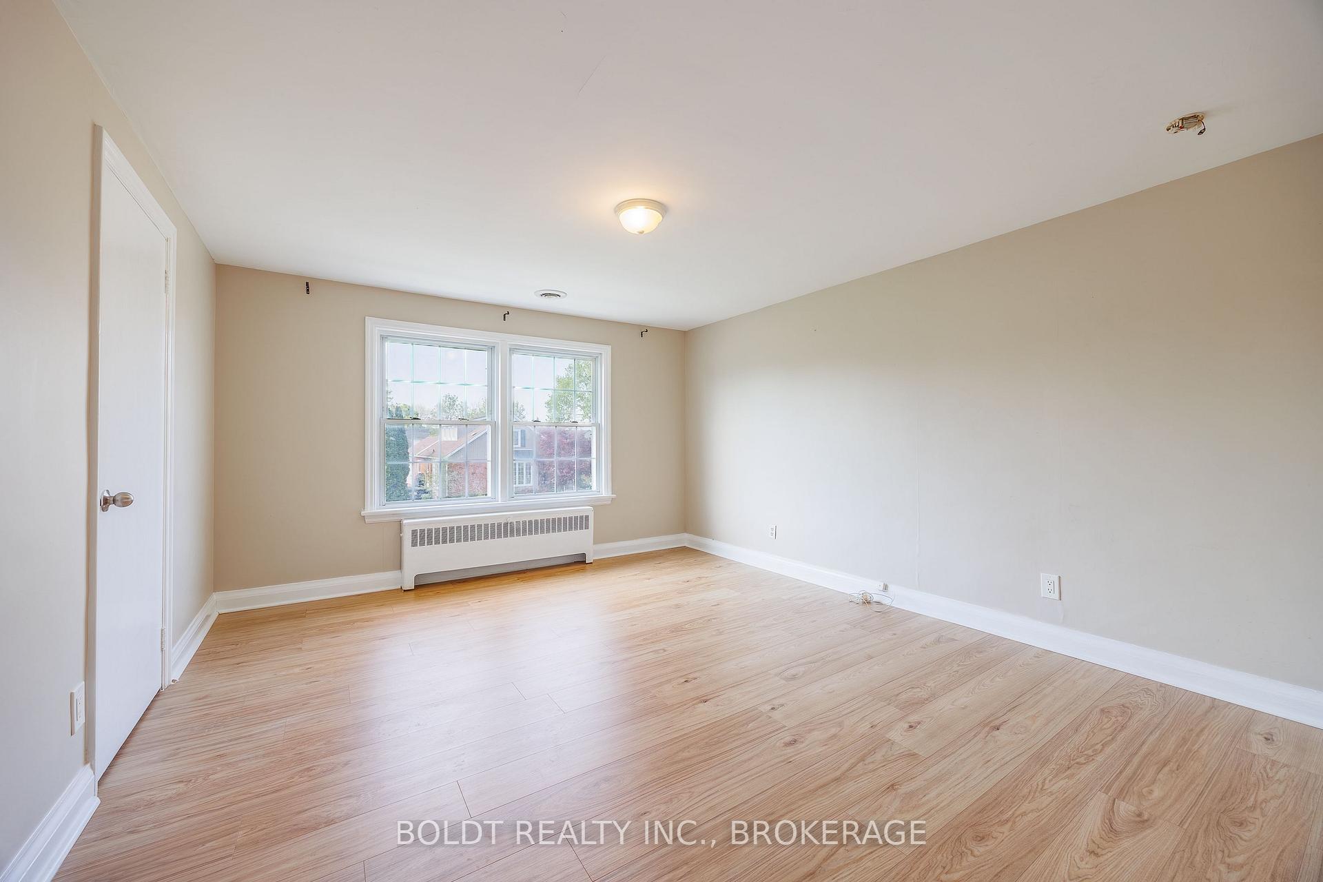 Photo 28 of 35 Rivercrest Drive, St. Catharines, Glendale/Glenridge — HOMEH