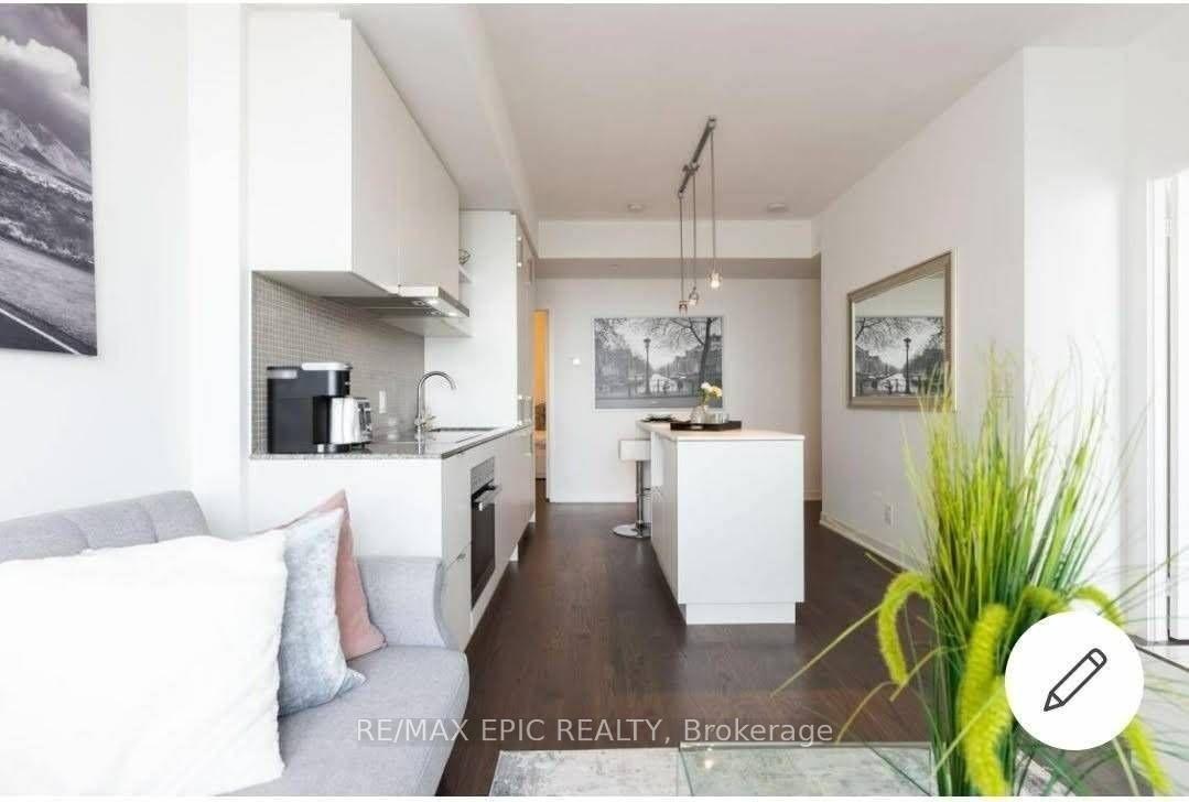 Photo 3 of Unit 5705, 100 Harbour Street, Toronto, Waterfront Communities — HOMEH