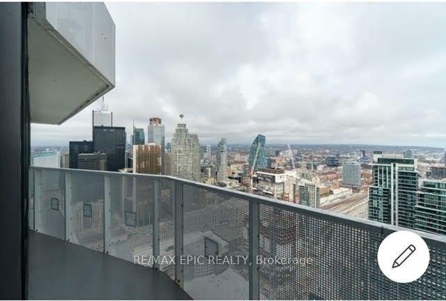Photo 9 of Unit 5705, 100 Harbour Street, Toronto, Waterfront Communities — HOMEH