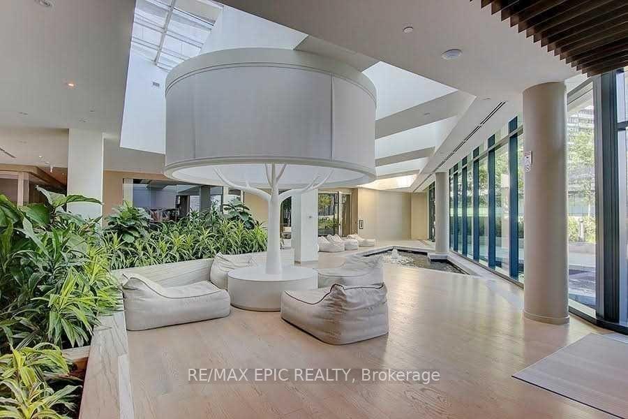 Photo 11 of Unit 5705, 100 Harbour Street, Toronto, Waterfront Communities — HOMEH