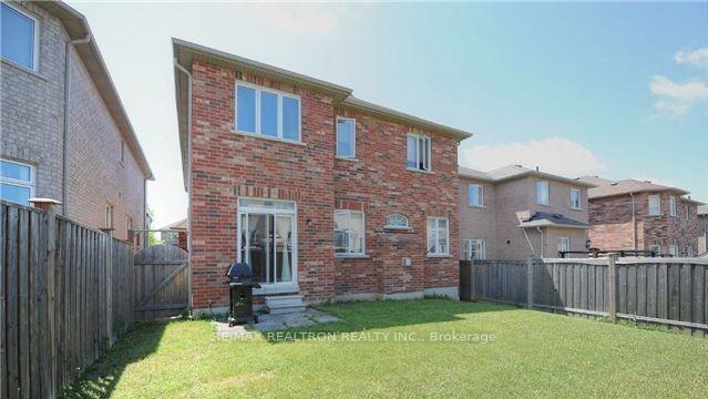 Photo 8 of 71 Batchford Crescent, Markham, Box Grove — HOMEH