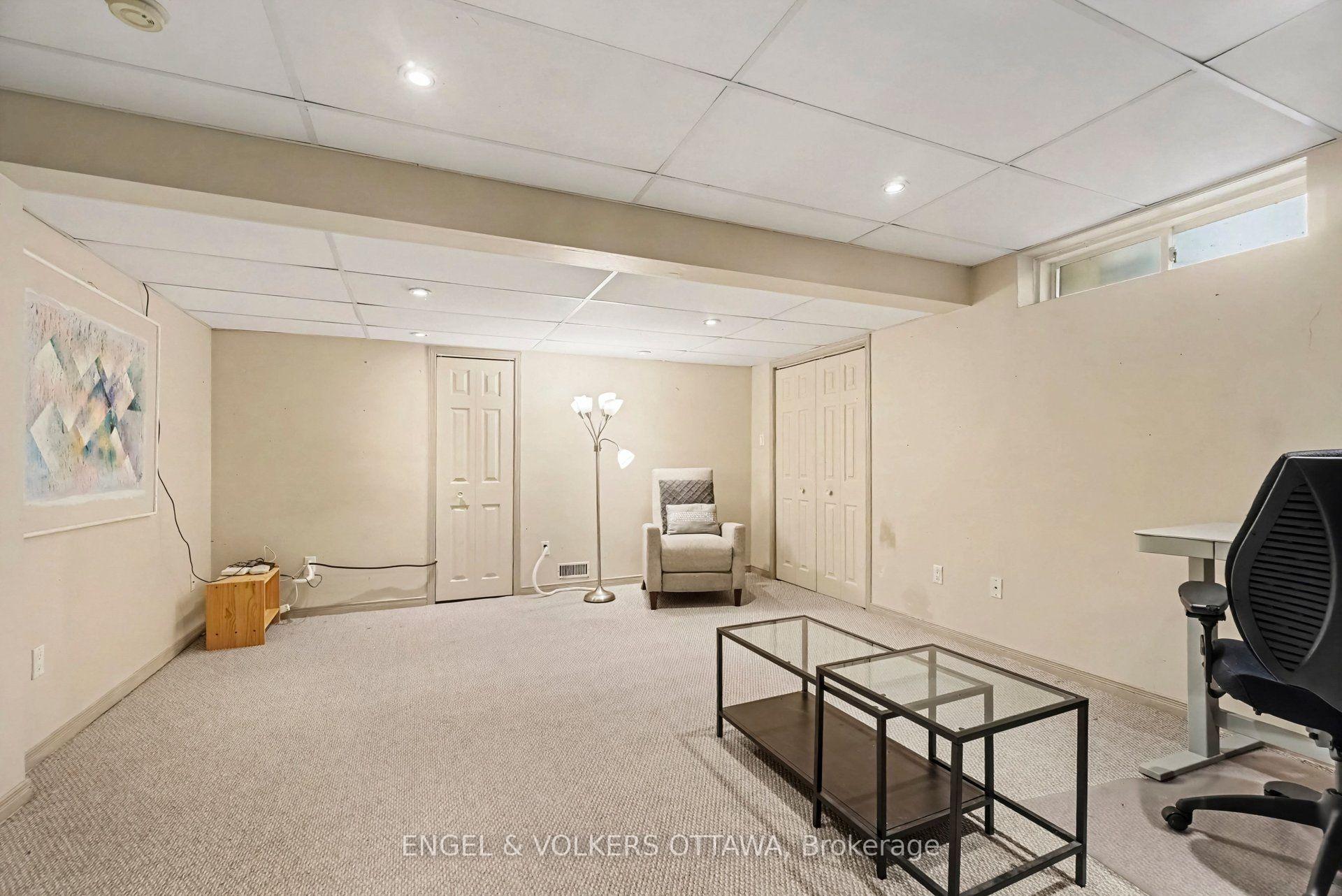 Photo 20 of 11 Longshire Circle, Ottawa, Barrhaven - Longfields — HOMEH
