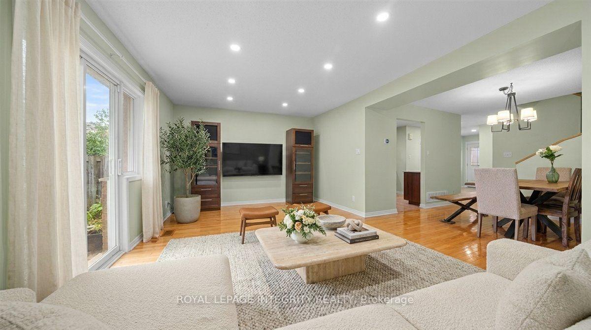 Photo 8 of 69 Royal Field Crescent, Ottawa, Barrhaven - Longfields — HOMEH