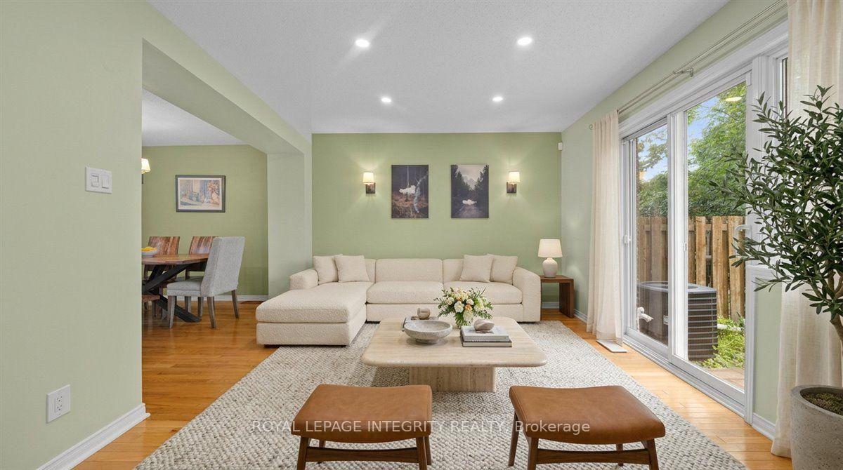 Photo 10 of 69 Royal Field Crescent, Ottawa, Barrhaven - Longfields — HOMEH