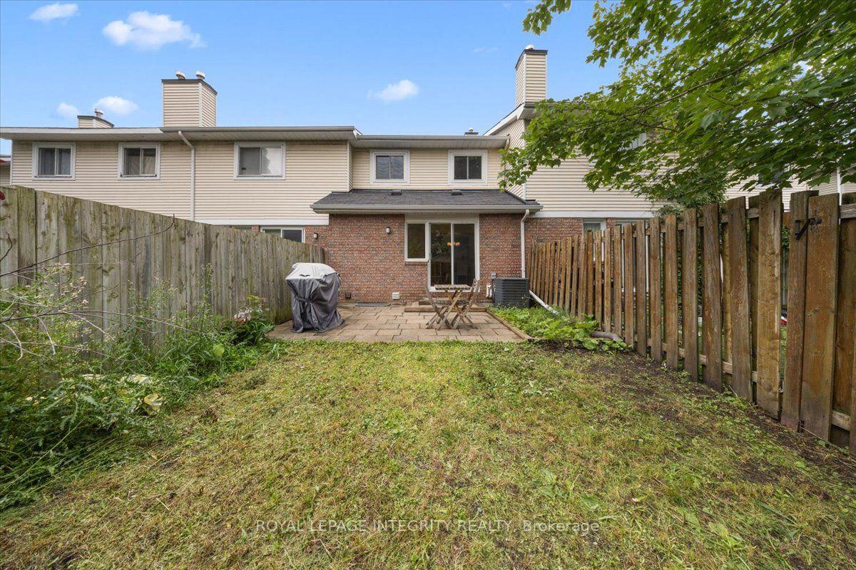 Photo 33 of 69 Royal Field Crescent, Ottawa, Barrhaven - Longfields — HOMEH