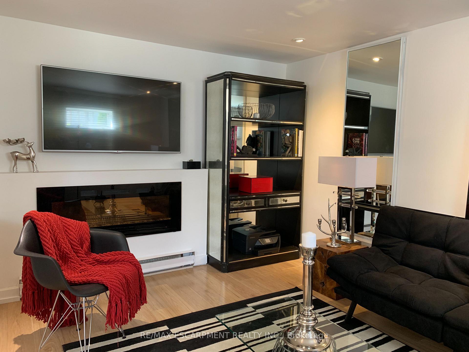 Photo 19 of Unit 5, 74 West Avenue N, Hamilton, Beasley — HOMEH