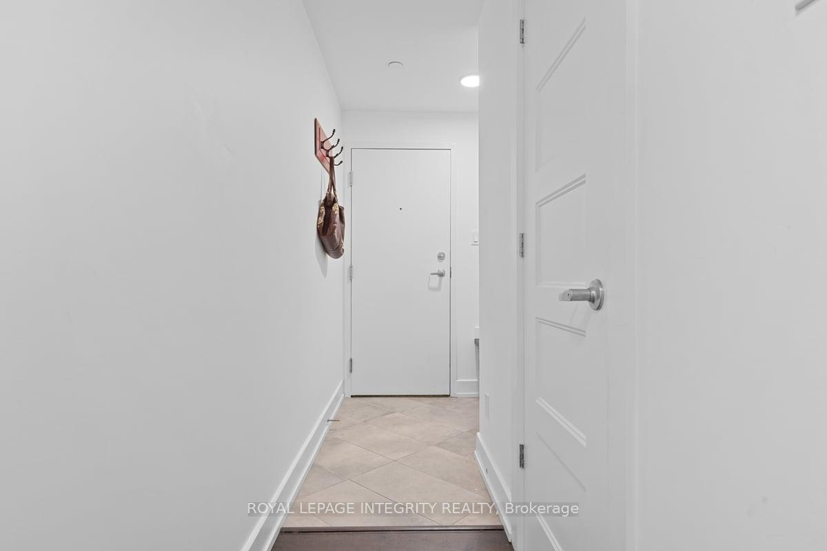 Photo 5 of Unit 204, 150 Greenfield Avenue, Ottawa, Ottawa East — HOMEH