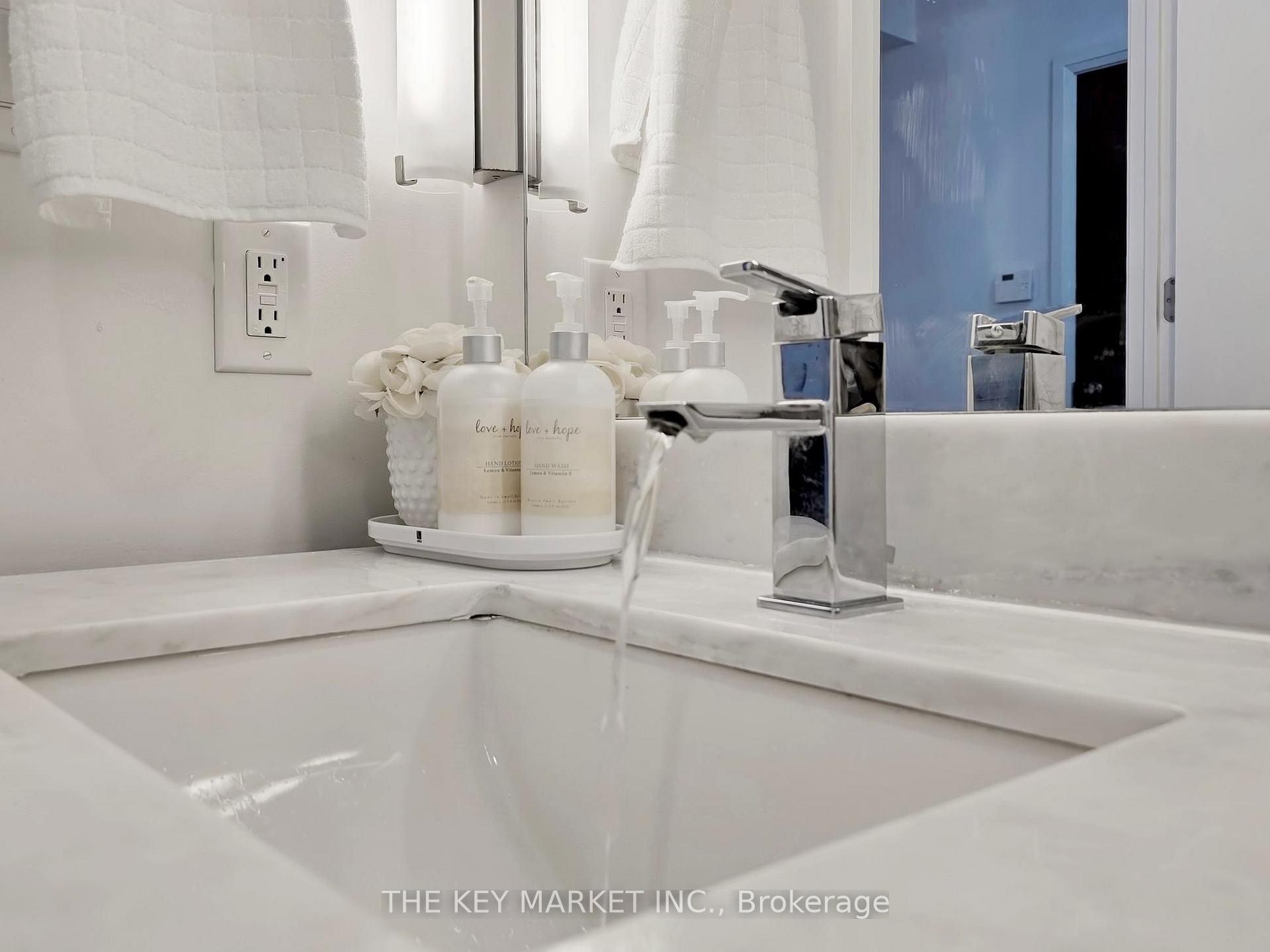 Photo 17 of Unit 217, 21 Clairtrell Road, North York, Willowdale East — HOMEH
