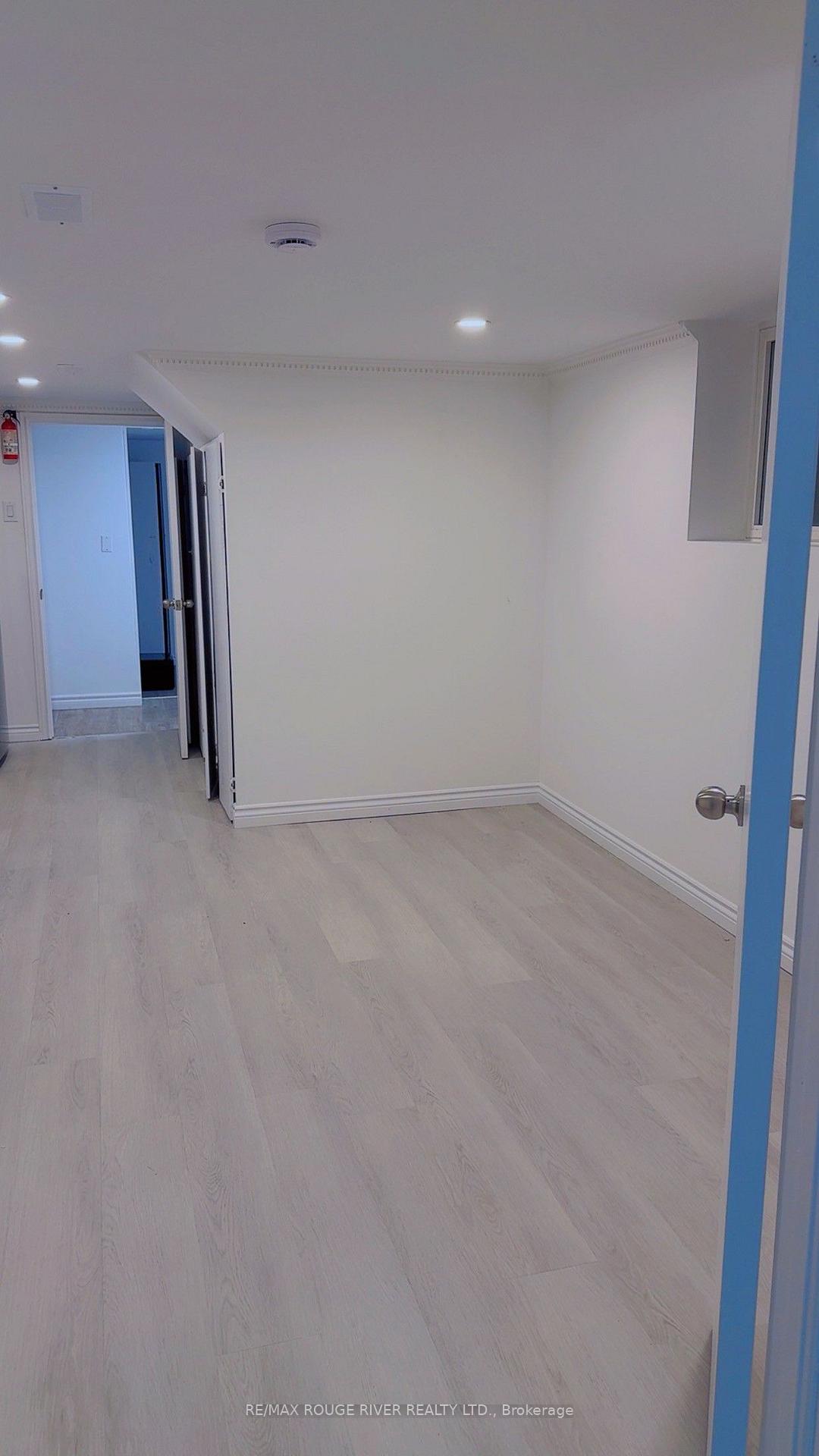 Photo 6 of Unit Basement, 22 Lingarde Drive, Scarborough, Wexford-Maryvale — HOMEH