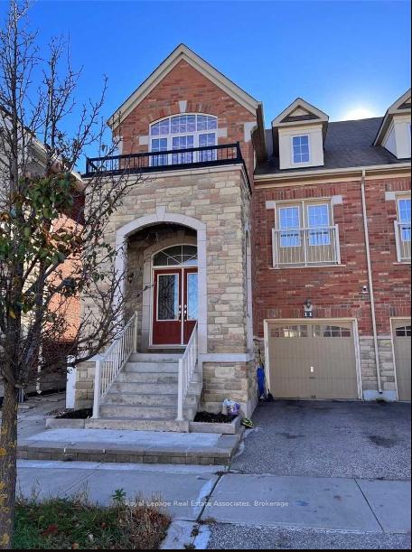 Photo 1 of 11 Zeng Cheng Drive, Markham, Victoria Square — HOMEH