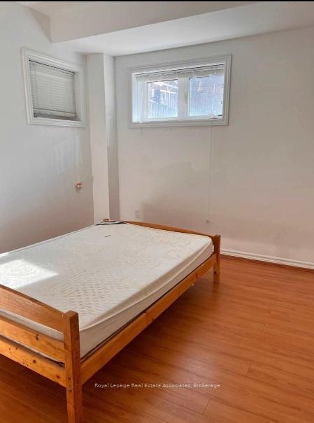Photo 2 of 11 Zeng Cheng Drive, Markham, Victoria Square — HOMEH