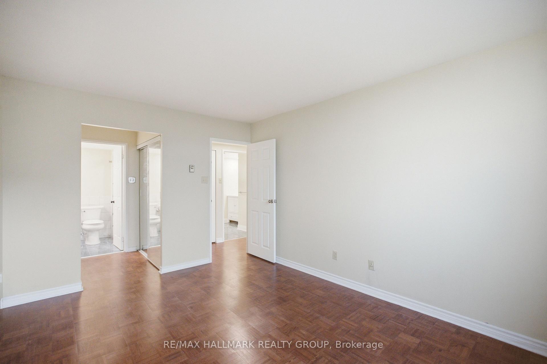 Photo 16 of Unit 1710, 2760 Carousel Crescent, Ottawa, Emerald Woods/Sawmill Creek — HOMEH