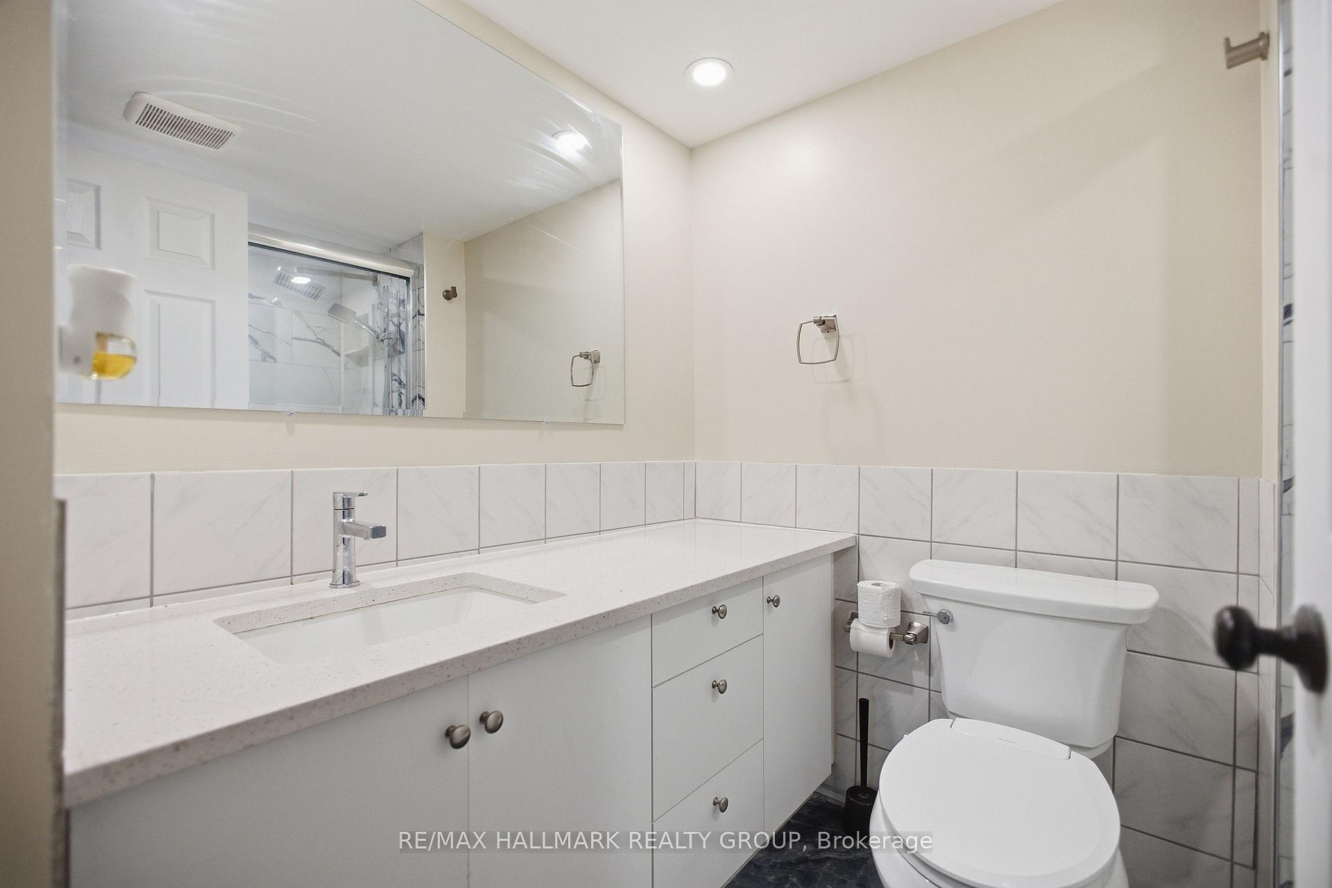 Photo 17 of Unit 1710, 2760 Carousel Crescent, Ottawa, Emerald Woods/Sawmill Creek — HOMEH