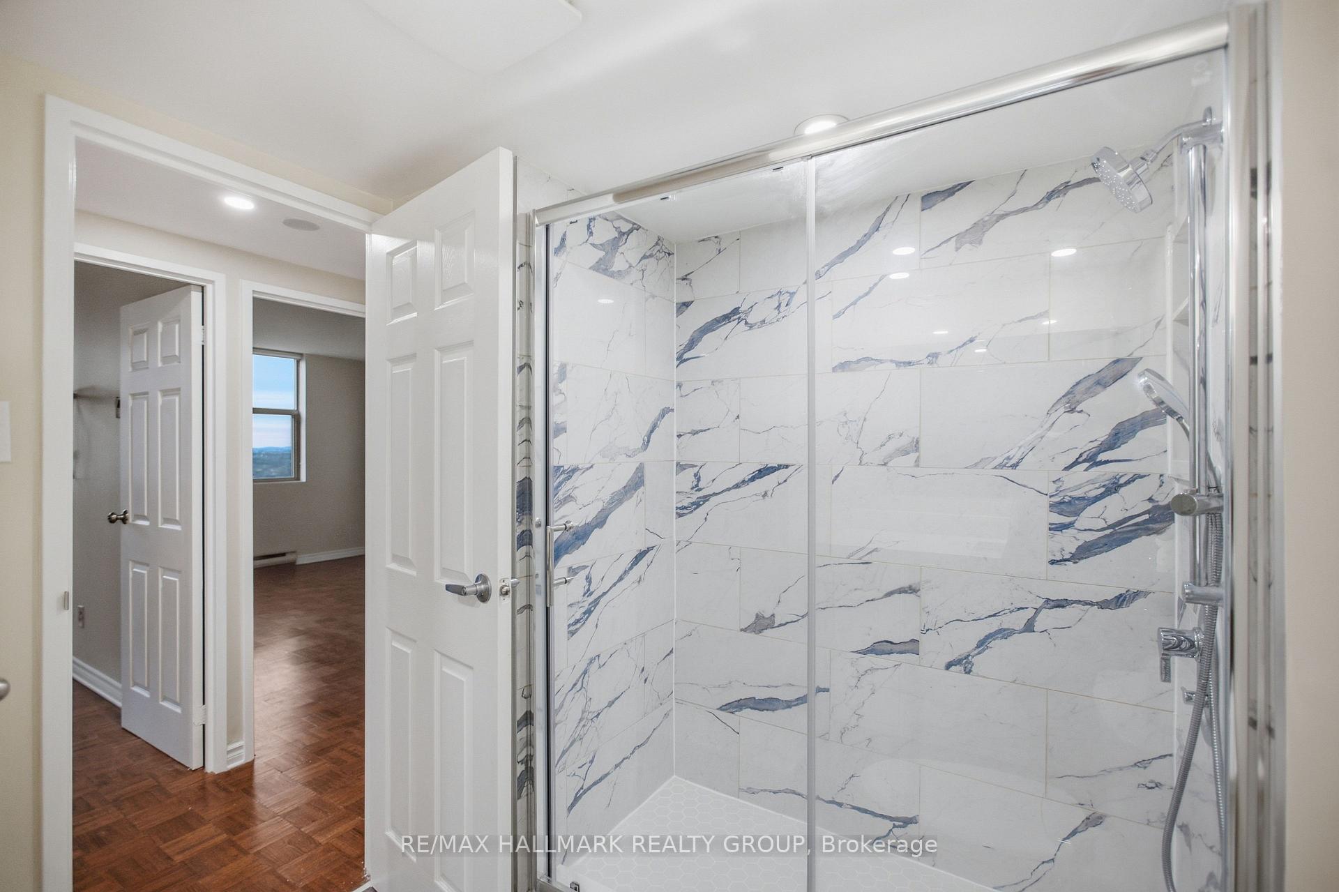 Photo 22 of Unit 1710, 2760 Carousel Crescent, Ottawa, Emerald Woods/Sawmill Creek — HOMEH