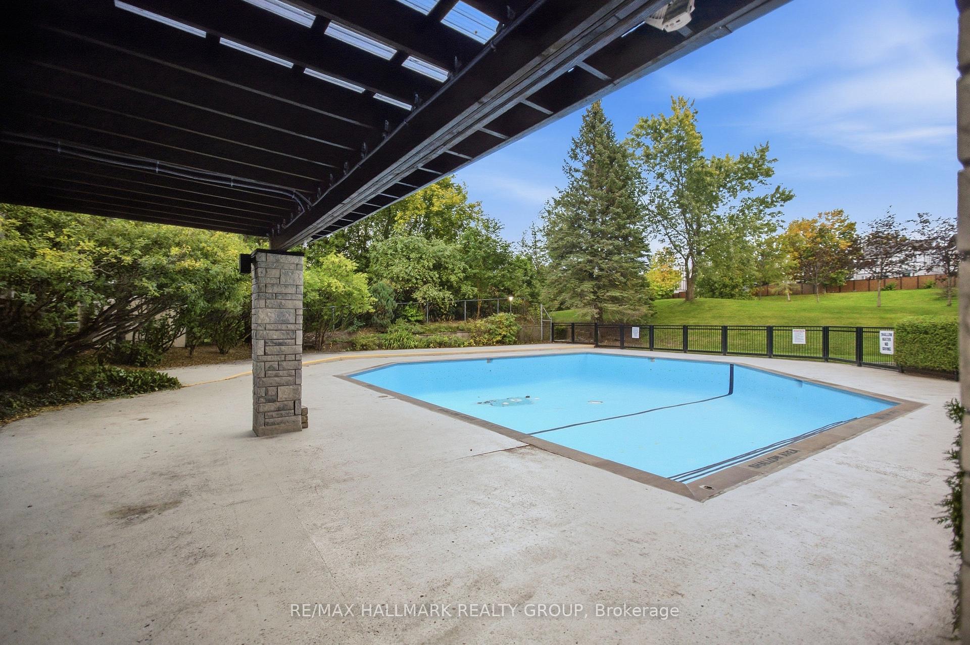 Photo 24 of Unit 1710, 2760 Carousel Crescent, Ottawa, Emerald Woods/Sawmill Creek — HOMEH