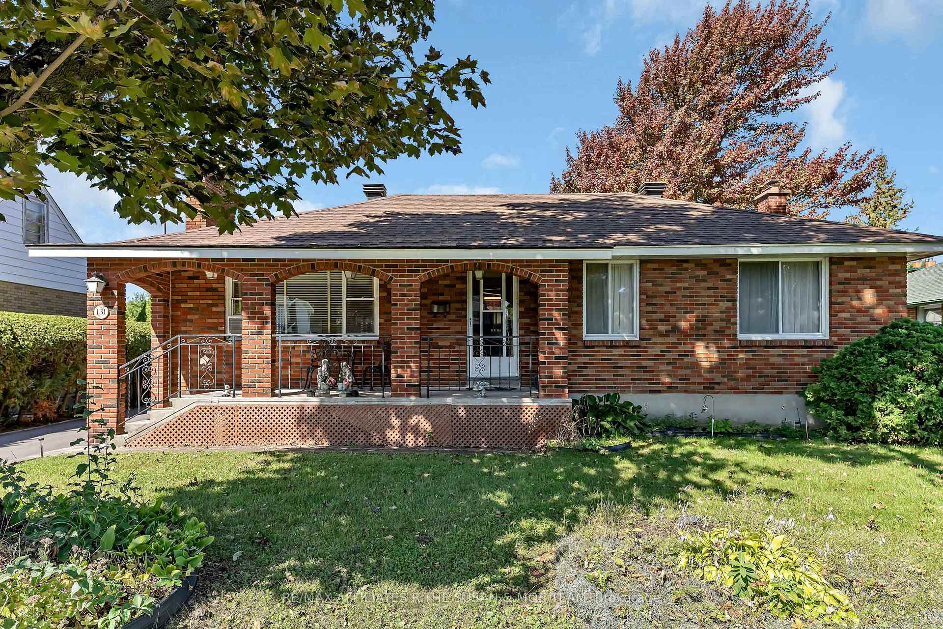 Photo 1 of 131 Oakridge Boulevard, Ottawa, Meadowlands/Crestview — HOMEH