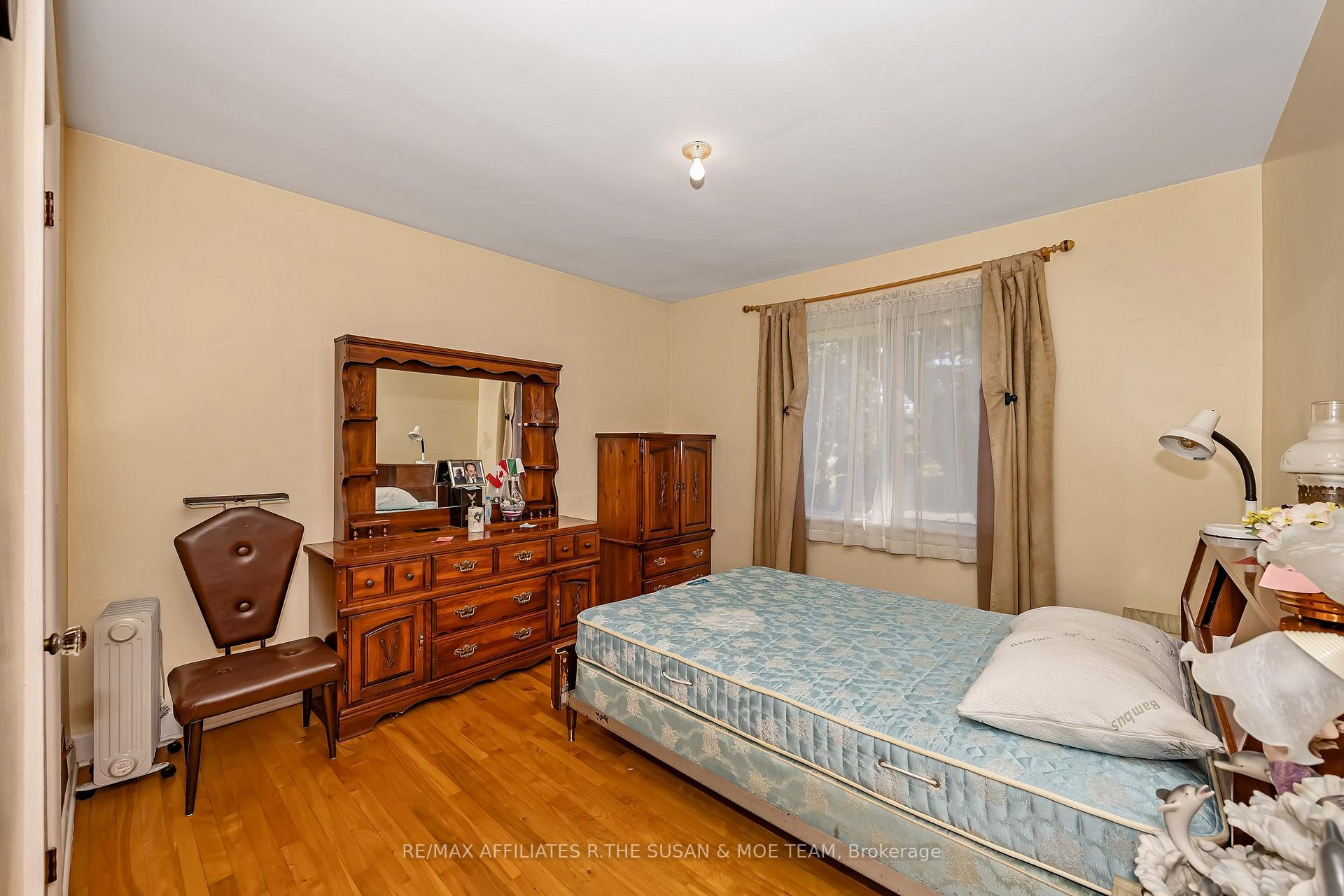 Photo 19 of 131 Oakridge Boulevard, Ottawa, Meadowlands/Crestview — HOMEH