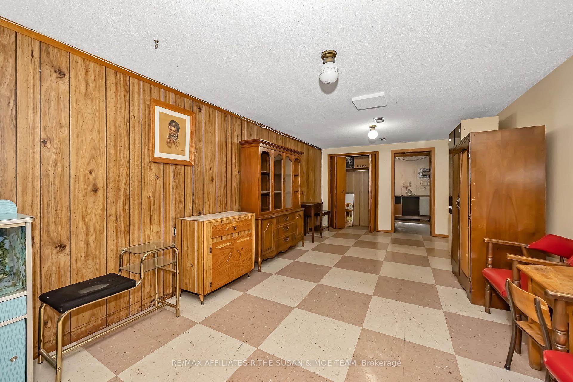 Photo 28 of 131 Oakridge Boulevard, Ottawa, Meadowlands/Crestview — HOMEH