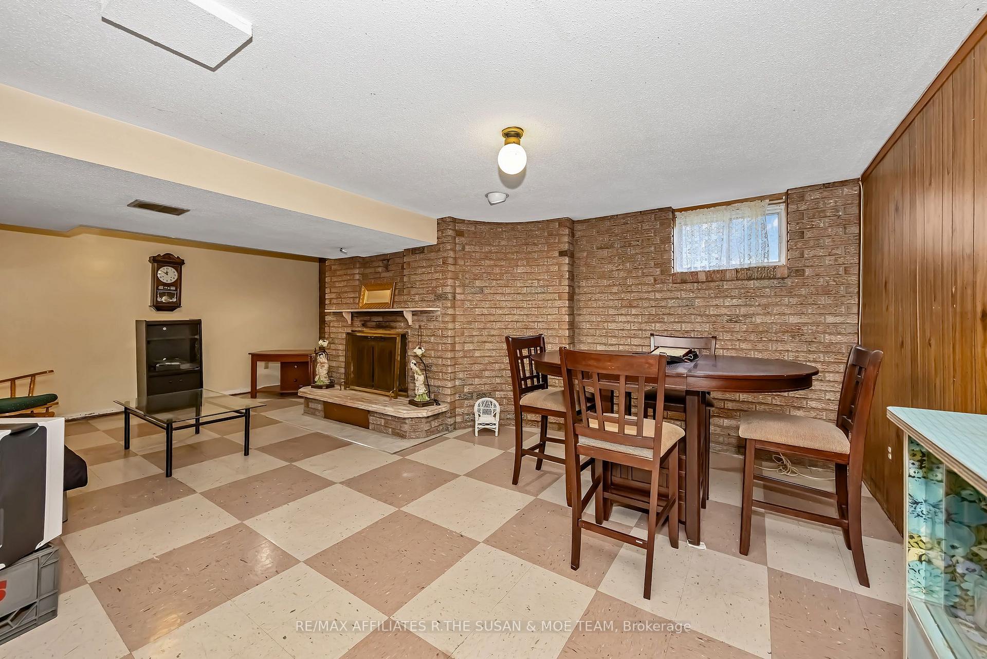 Photo 29 of 131 Oakridge Boulevard, Ottawa, Meadowlands/Crestview — HOMEH