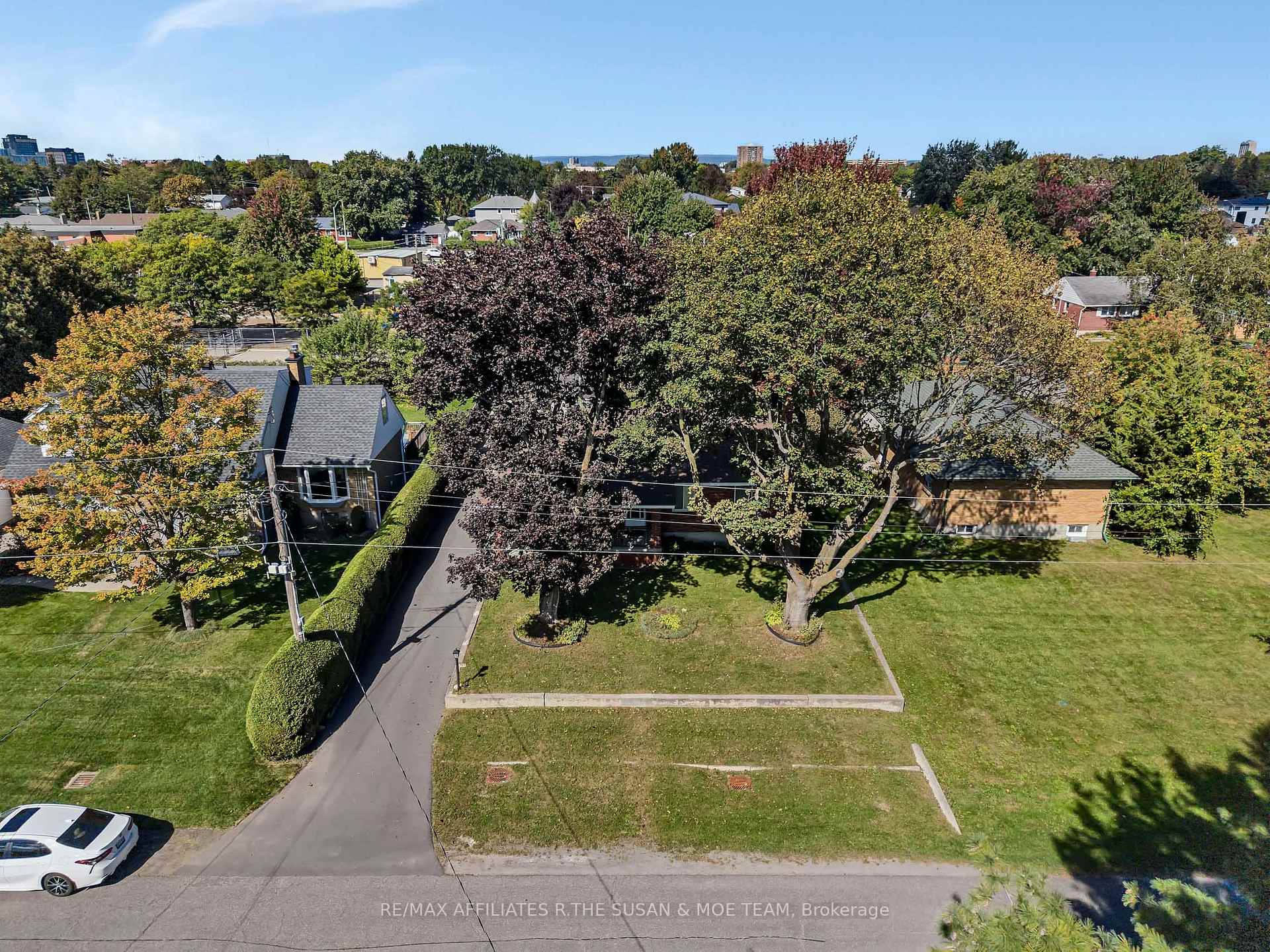Photo 41 of 131 Oakridge Boulevard, Ottawa, Meadowlands/Crestview — HOMEH