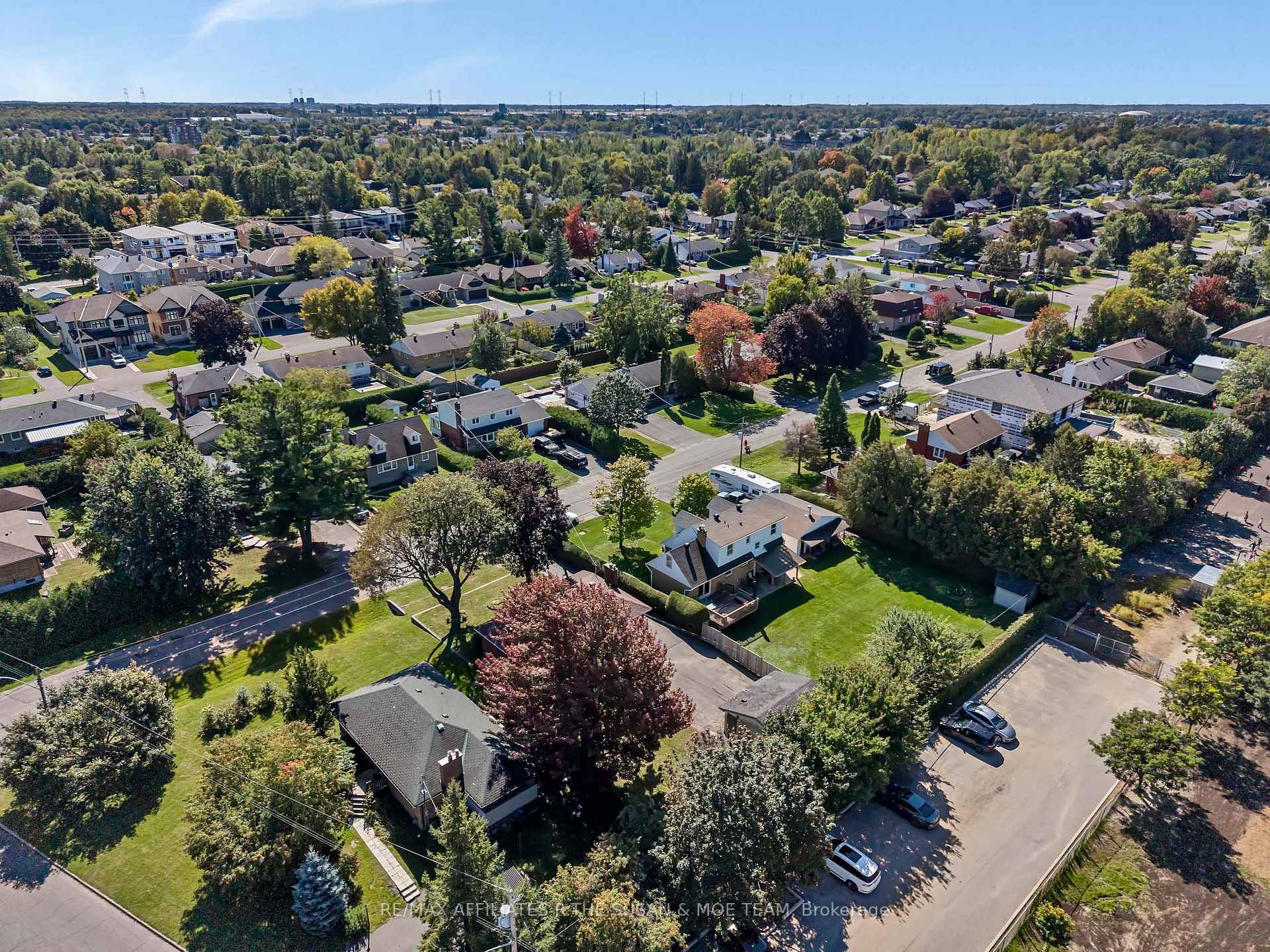 Photo 47 of 131 Oakridge Boulevard, Ottawa, Meadowlands/Crestview — HOMEH