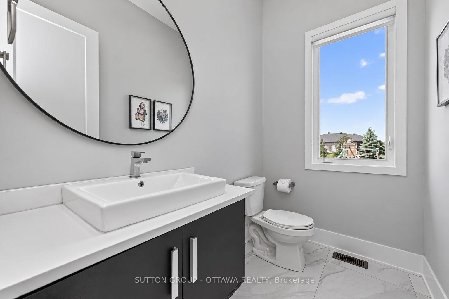 Photo 13 of 7095 Still Meadow Way, Ottawa, Greely — HOMEH