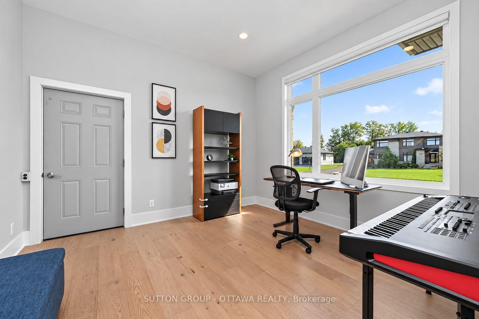 Photo 15 of 7095 Still Meadow Way, Ottawa, Greely — HOMEH
