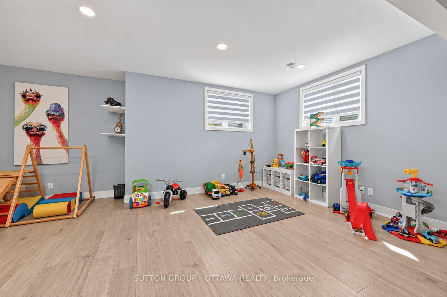Photo 33 of 7095 Still Meadow Way, Ottawa, Greely — HOMEH