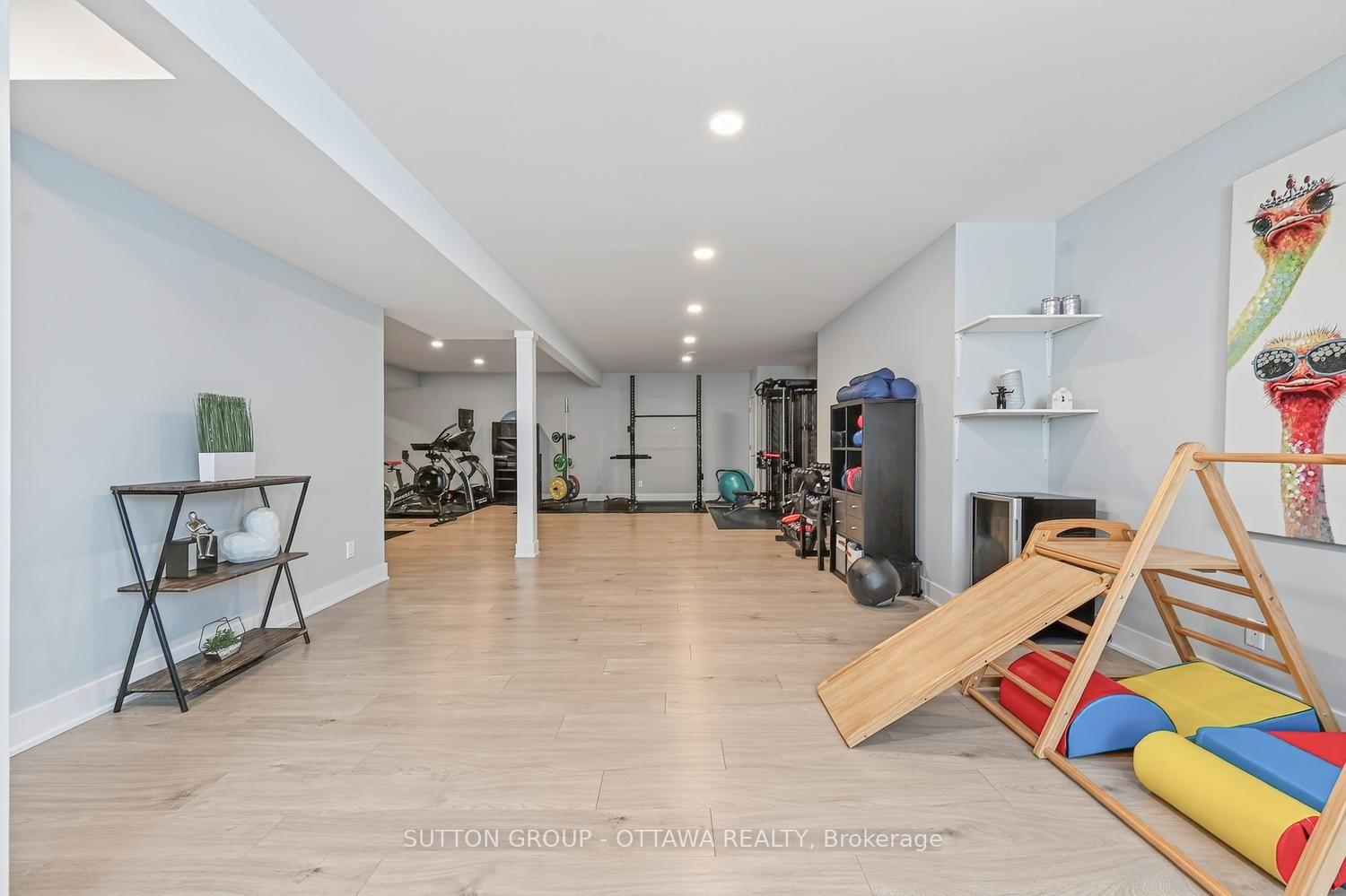 Photo 35 of 7095 Still Meadow Way, Ottawa, Greely — HOMEH