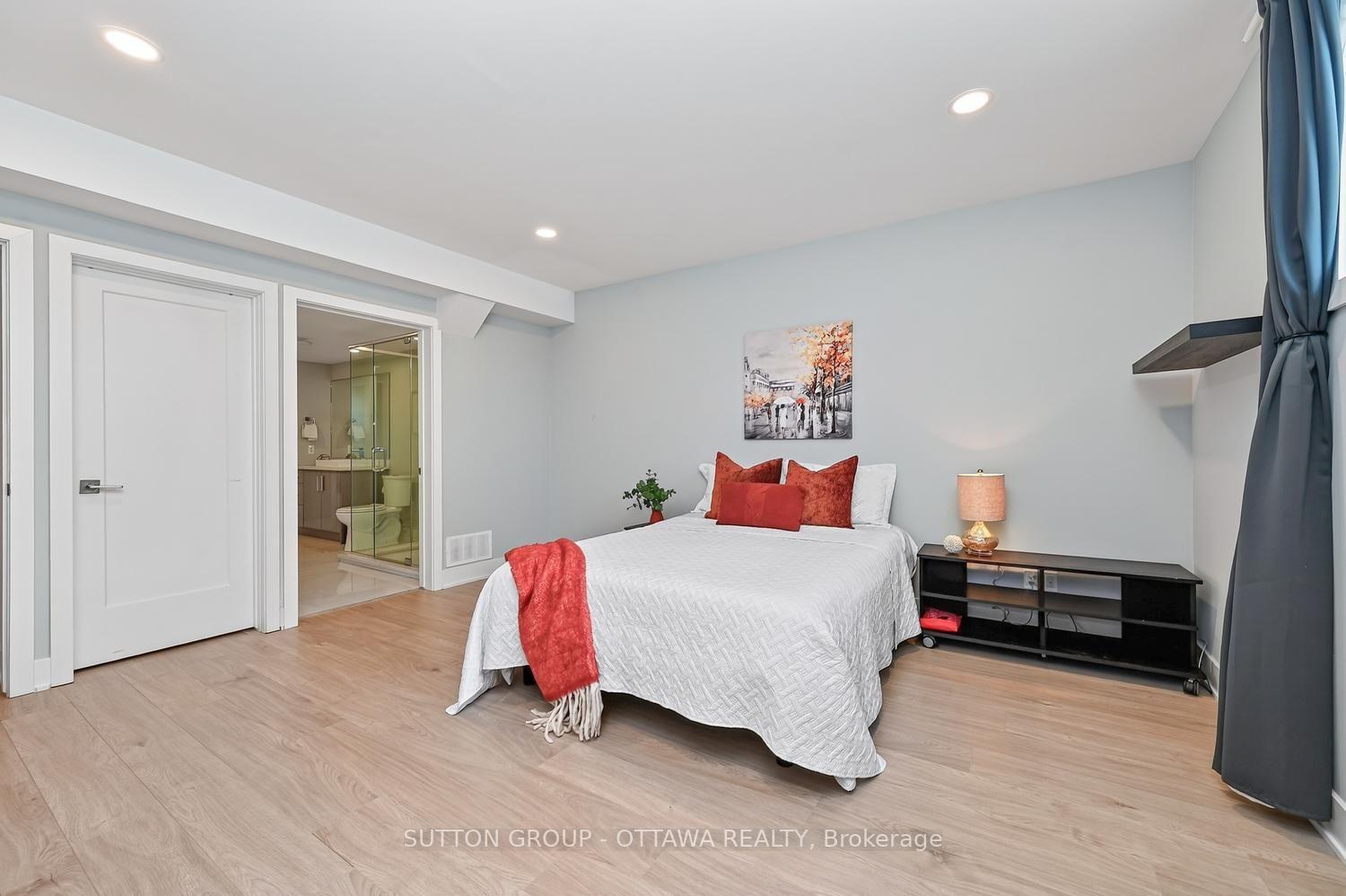Photo 42 of 7095 Still Meadow Way, Ottawa, Greely — HOMEH