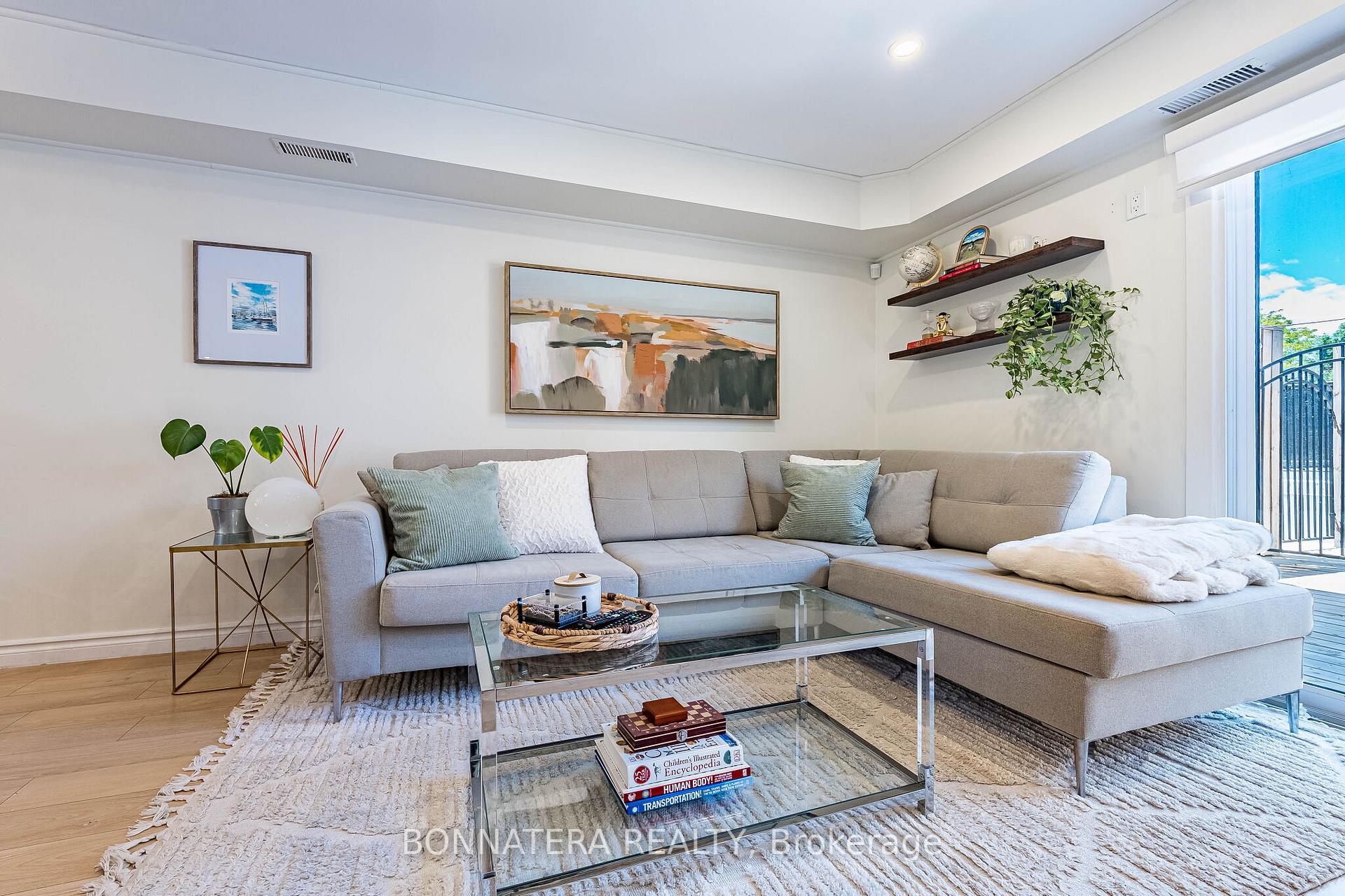 Photo 20 of 2097 Marine Drive, Oakville, Bronte — HOMEH