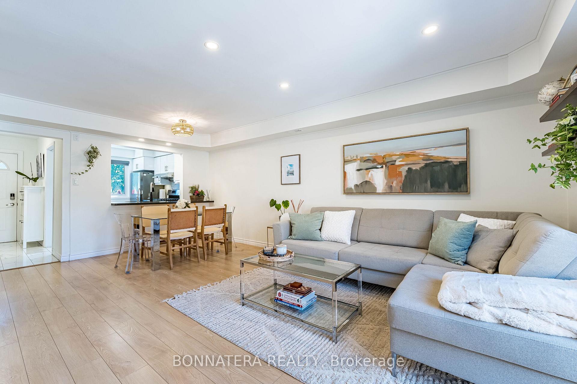 Photo 21 of 2097 Marine Drive, Oakville, Bronte — HOMEH