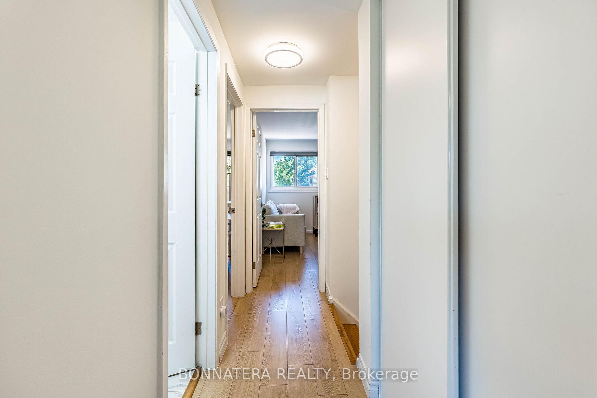 Photo 28 of 2097 Marine Drive, Oakville, Bronte — HOMEH