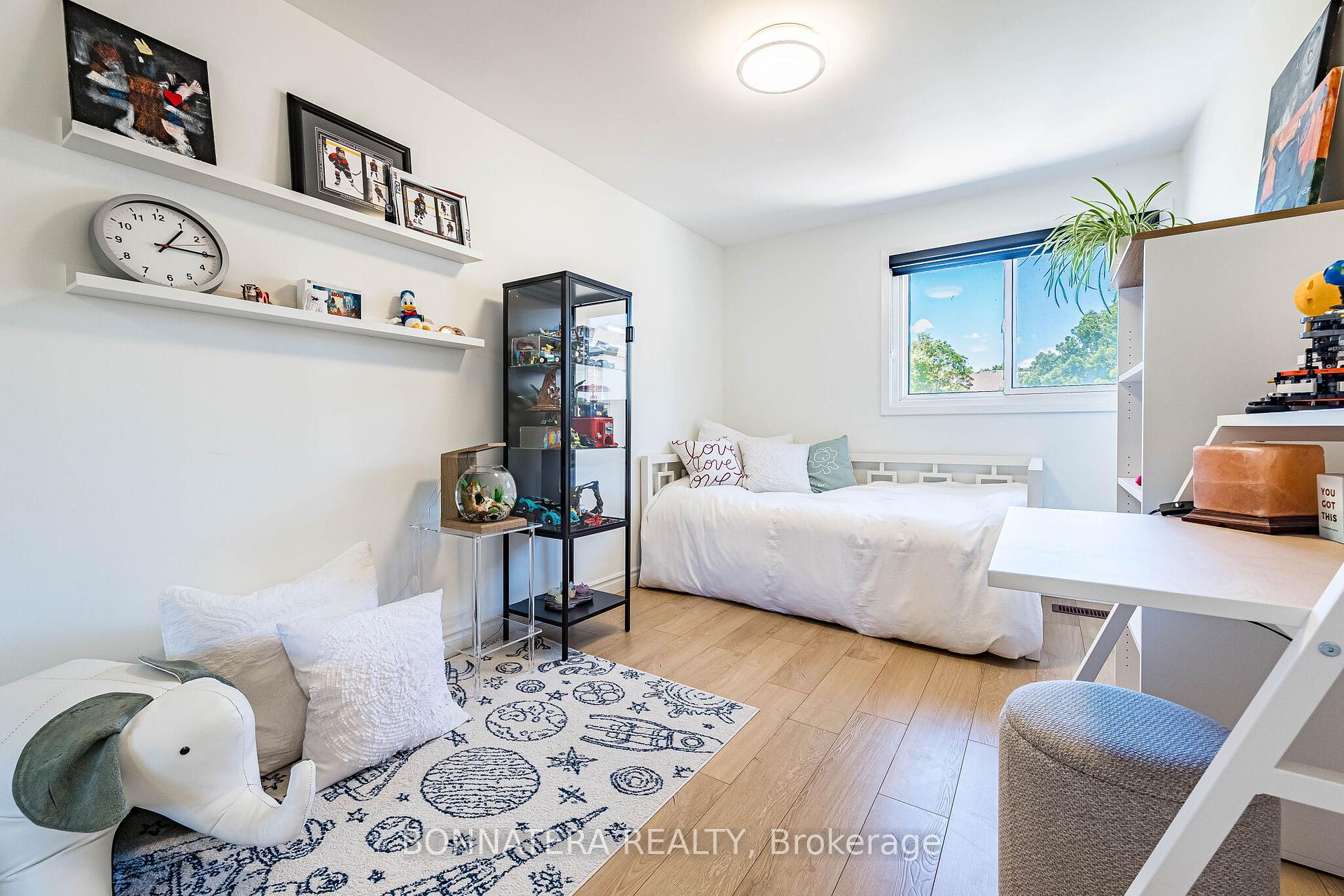 Photo 35 of 2097 Marine Drive, Oakville, Bronte — HOMEH