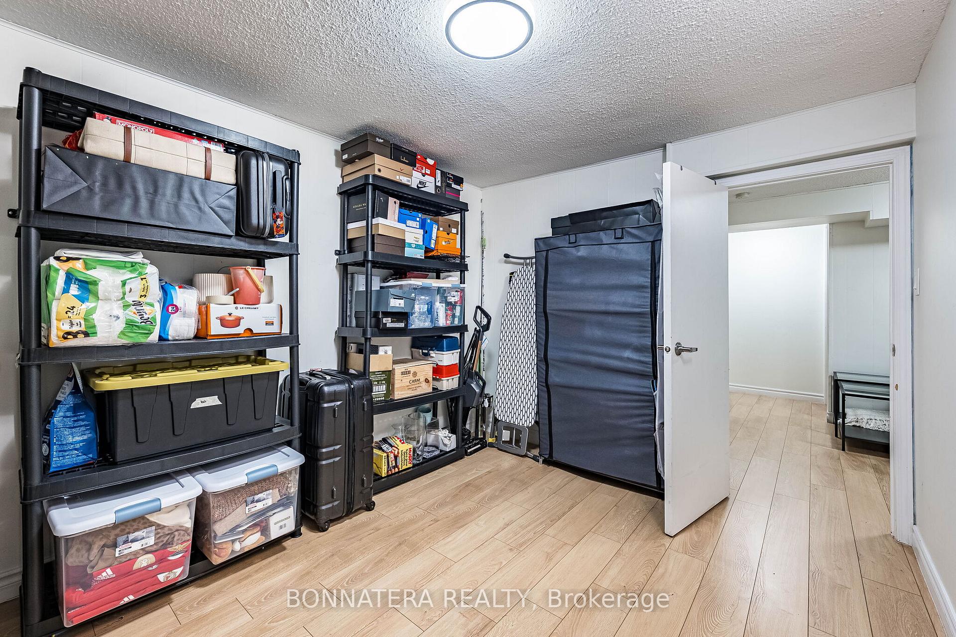 Photo 39 of 2097 Marine Drive, Oakville, Bronte — HOMEH