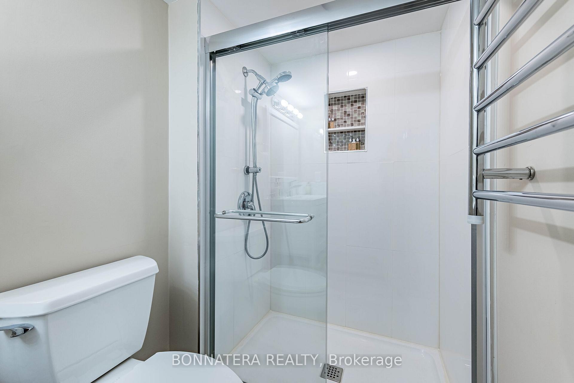 Photo 45 of 2097 Marine Drive, Oakville, Bronte — HOMEH