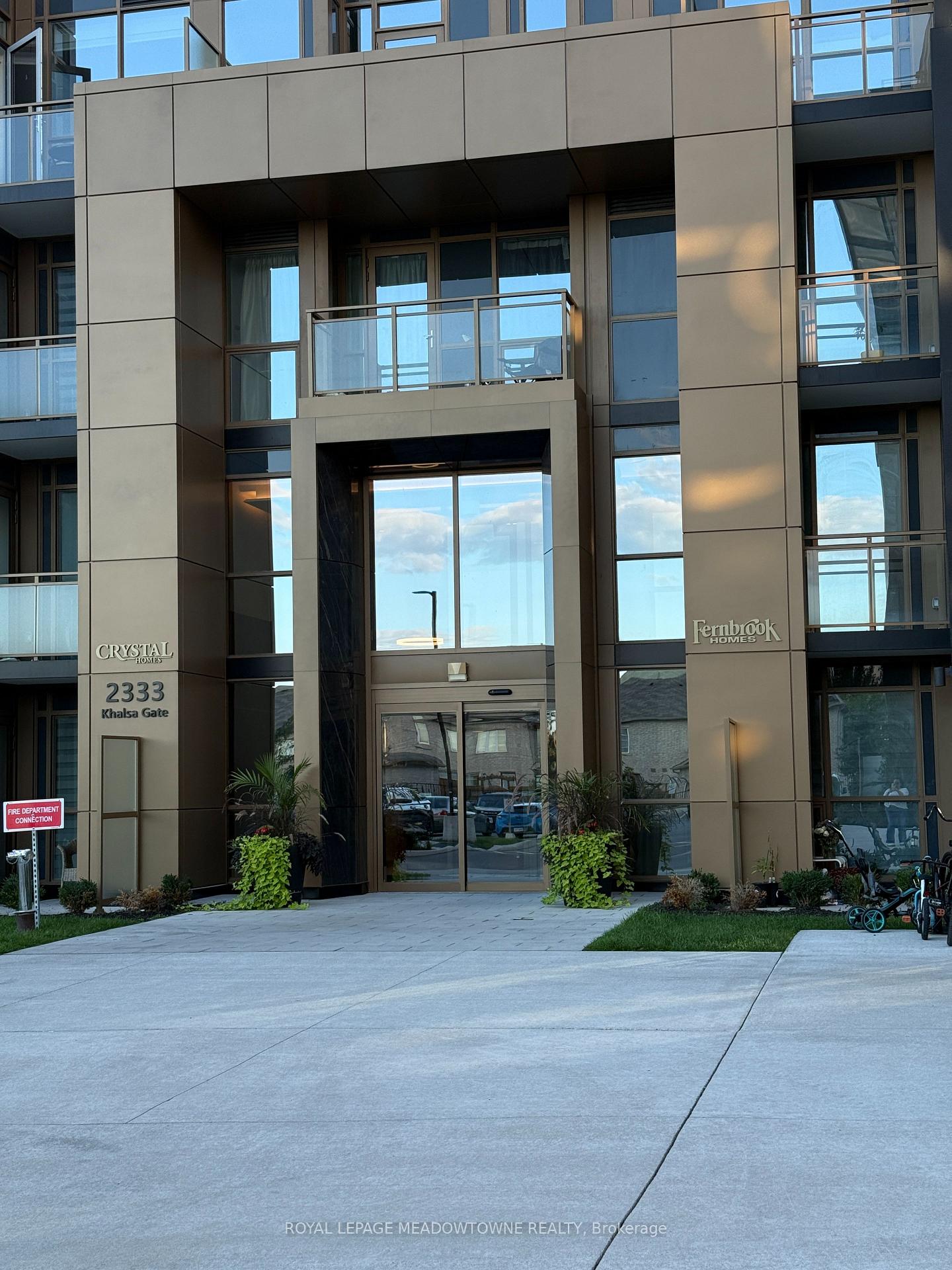 Photo 2 of Unit 613, 2333 Khalsa Gate, Oakville, Westmount — HOMEH