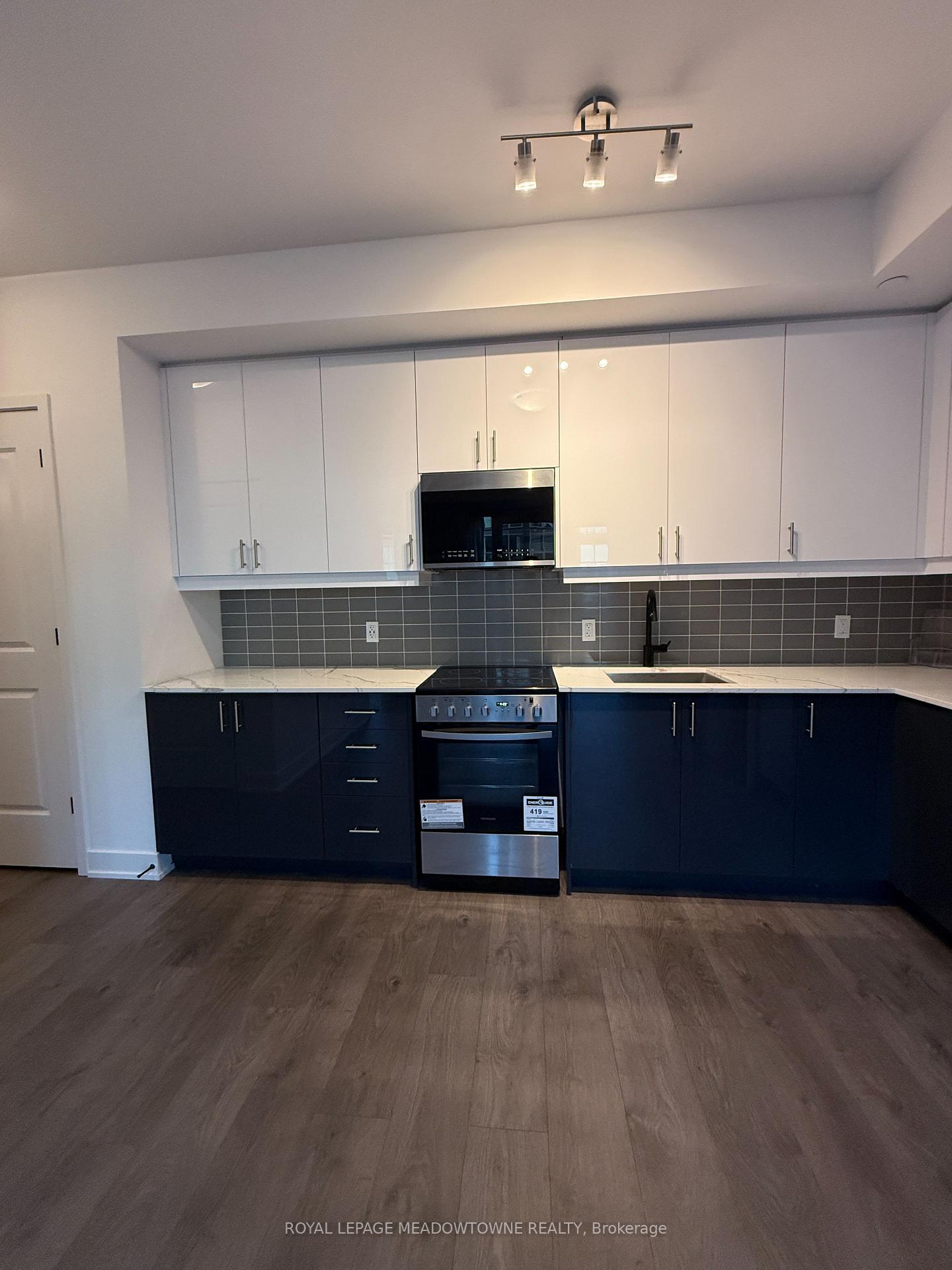 Photo 13 of Unit 613, 2333 Khalsa Gate, Oakville, Westmount — HOMEH