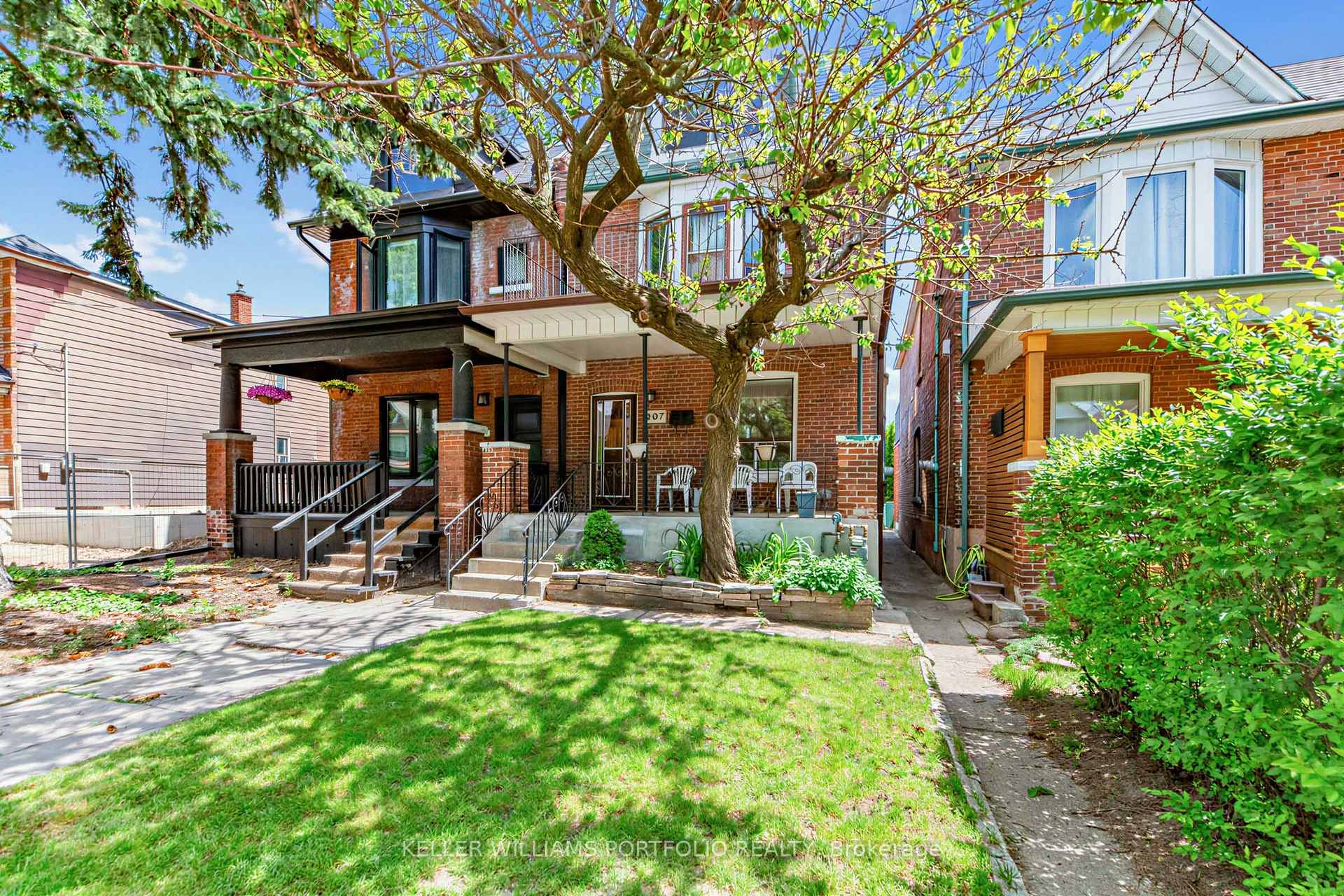 Photo 2 of 207 Symington Avenue, Toronto, Dovercourt-Wallace Emerson-Junction — HOMEH