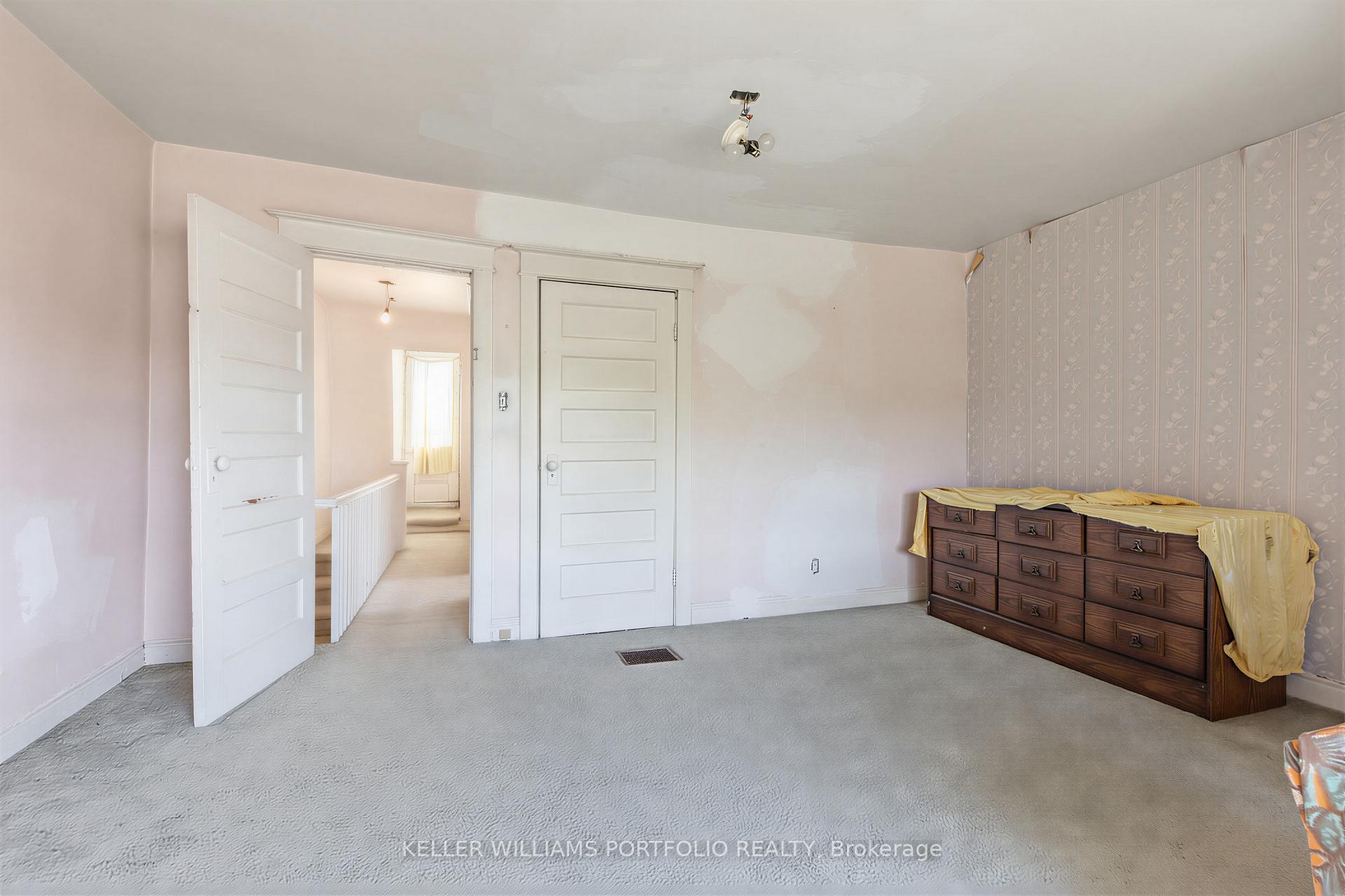 Photo 7 of 207 Symington Avenue, Toronto, Dovercourt-Wallace Emerson-Junction — HOMEH