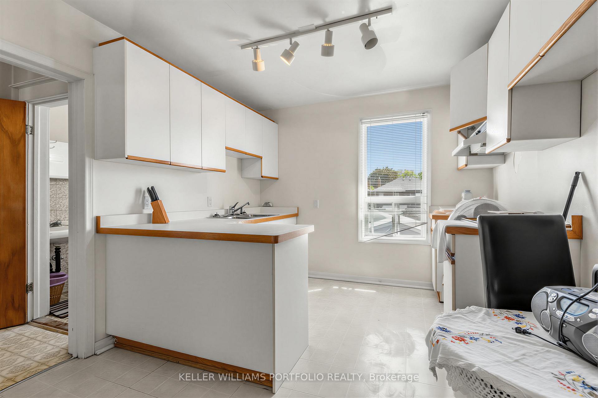 Photo 31 of 207 Symington Avenue, Toronto, Dovercourt-Wallace Emerson-Junction — HOMEH