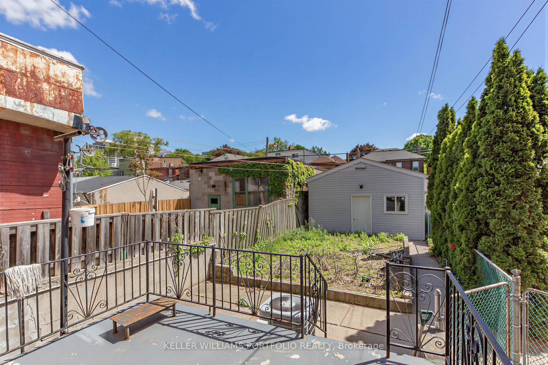 Photo 34 of 207 Symington Avenue, Toronto, Dovercourt-Wallace Emerson-Junction — HOMEH