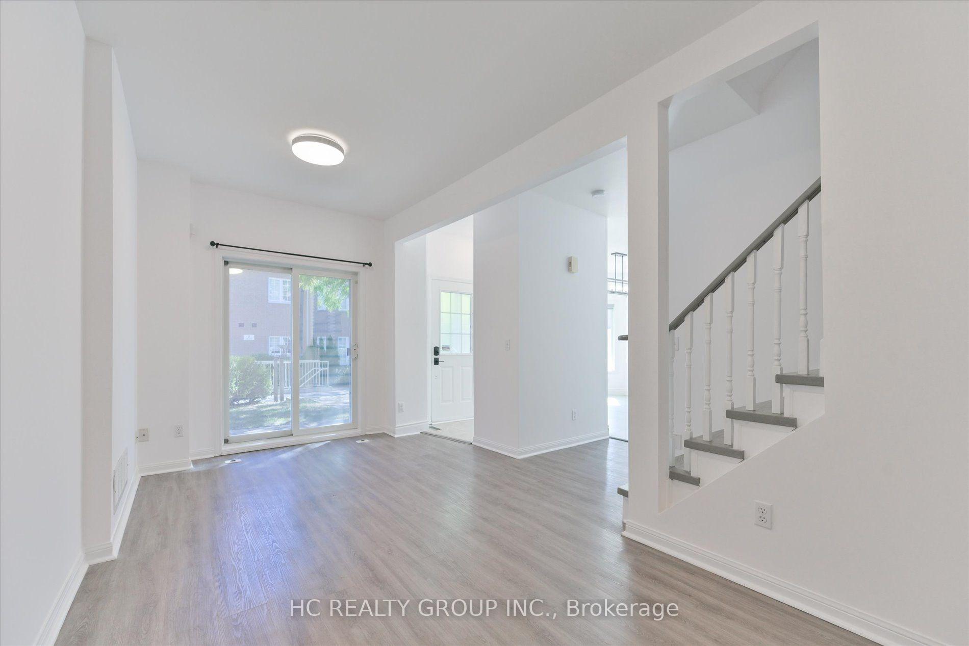 Photo 5 of Unit 6, 5 St Moritz Way, Markham, Unionville — HOMEH