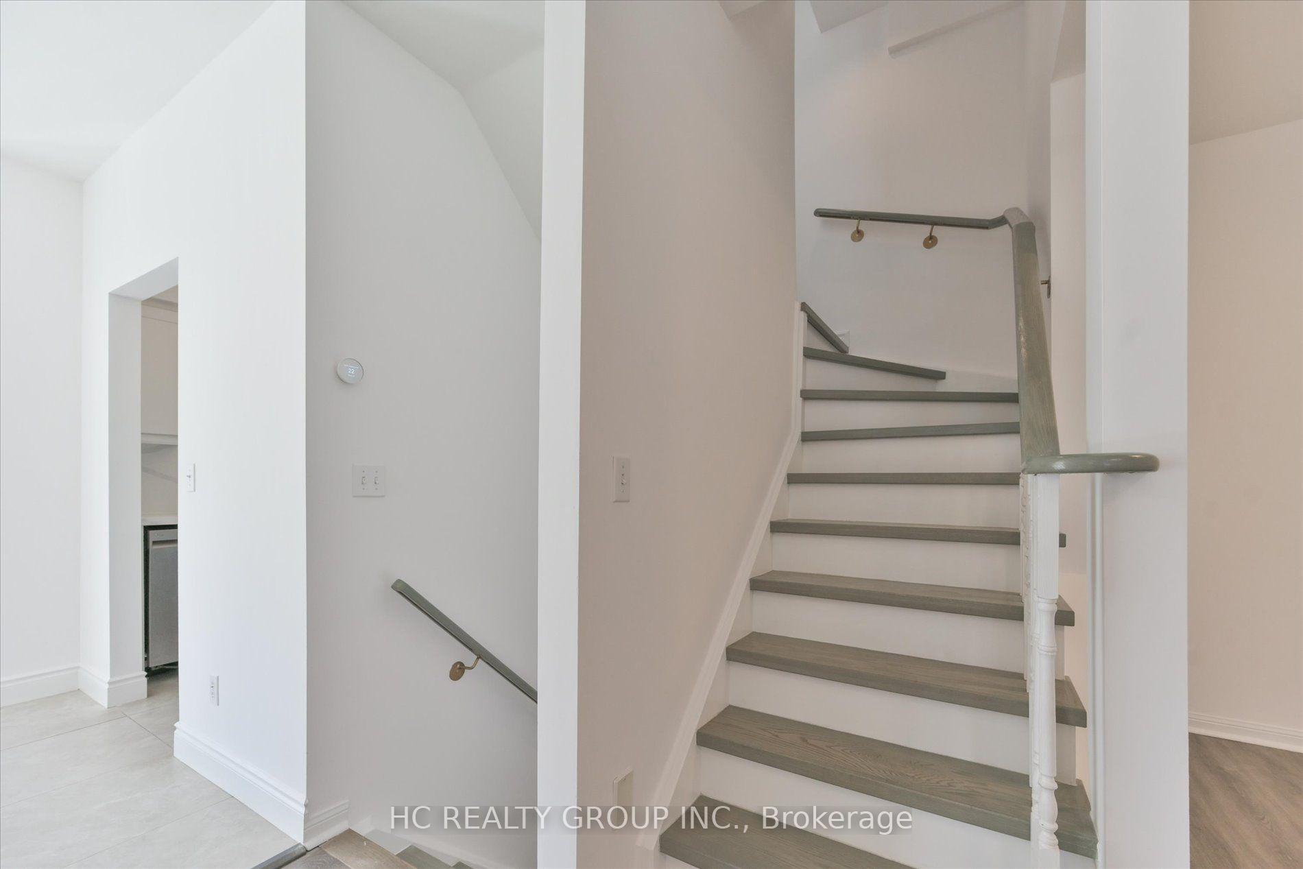 Photo 16 of Unit 6, 5 St Moritz Way, Markham, Unionville — HOMEH