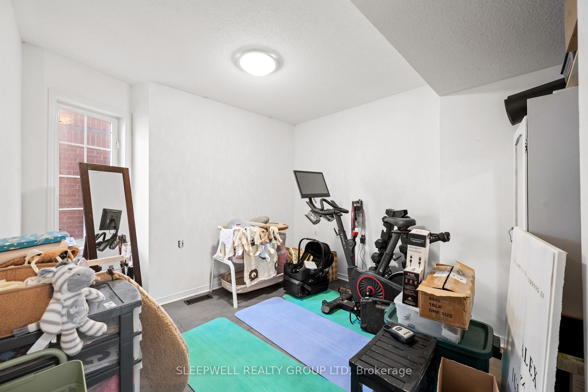 Photo 4 of 463 Cooper Street, Ottawa, Ottawa Centre — HOMEH