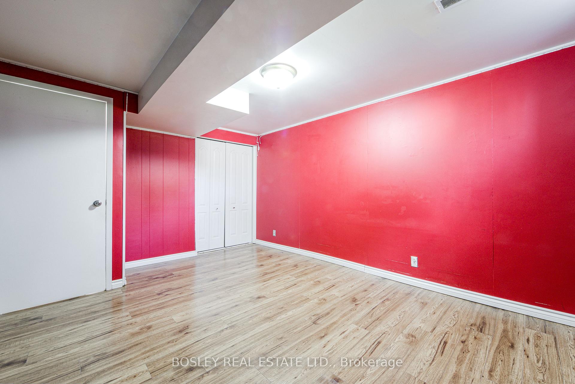 Photo 43 of 46 Austen Lane, Barrie, Letitia Heights — HOMEH